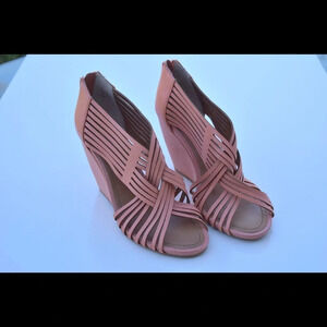 Seychelles criss cross wedges